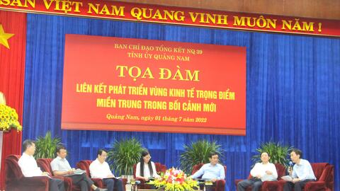 Bí thư 5 tỉnh, thành Vùng Kinh tế trọng điểm miền Trung bàn về  mô hình, cơ chế, chính sách liên kết phát triển Vùng  trong bối cảnh mới