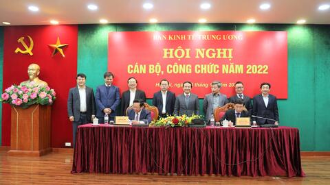 Ban Kinh tế Trung ương Tổ chức Hội nghị cán bộ, công chức, tổng kết công tác công đoàn năm 2022, phát động phong trào thi đua năm 2023