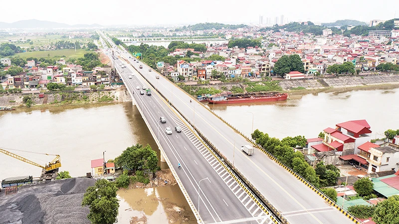 Bắc Giang duy trì tăng trưởng hướng đến mục tiêu phát triển "3 an"