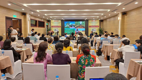 Doanh nghiệp đồng hành cùng nhà nông phát triển xanh, bền vững