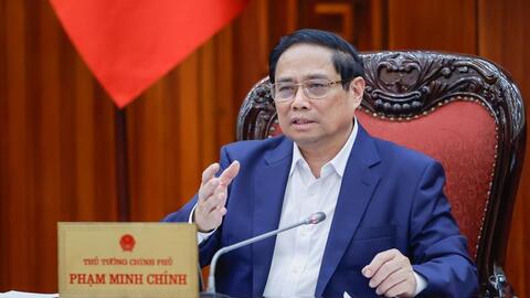 Thủ tướng yêu cầu khẩn trương xây dựng các dự án sửa đổi 13 luật với nhiều nội dung cấp bách