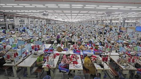 Chuyên gia nhận định Fed hạ lãi suất tác động tích cực tới kinh tế Việt Nam