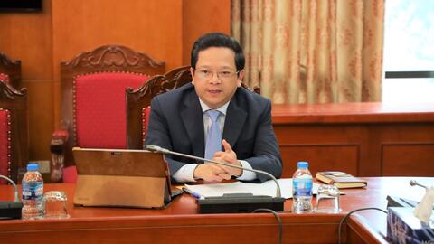 Đồng chí Nguyễn Đức Hiển, Phó Trưởng Ban Kinh tế Trung ương tiếp và làm việc với đoàn công tác của Cơ quan Phát triển Pháp