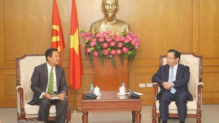 Phó Trưởng Ban Chính sách, chiến lược Trung ương Nguyễn Đức Hiển tiếp Trưởng Đại diện IMF tại Việt Nam và Lào