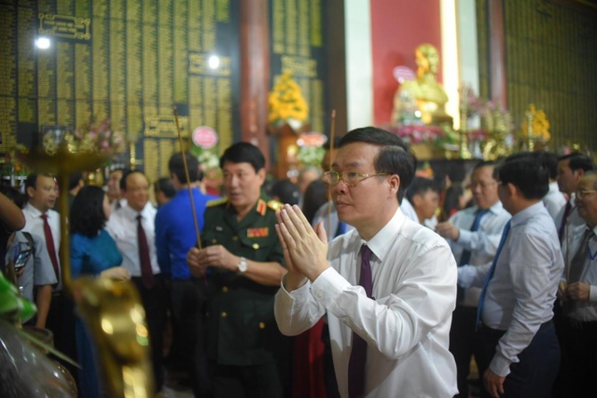 khuc trang ca hoa binh - tri an nhung nguoi nga xuong vi hoa binh cua dan toc hinh anh 4