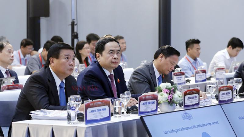 TỔNG THUẬT: Đẩy mạnh cải cách thể chế - Hoàn thiện chính sách về đất đai, giải pháp quan trọng trong phục hồi và phát triển kinh tế - xã hội. -0