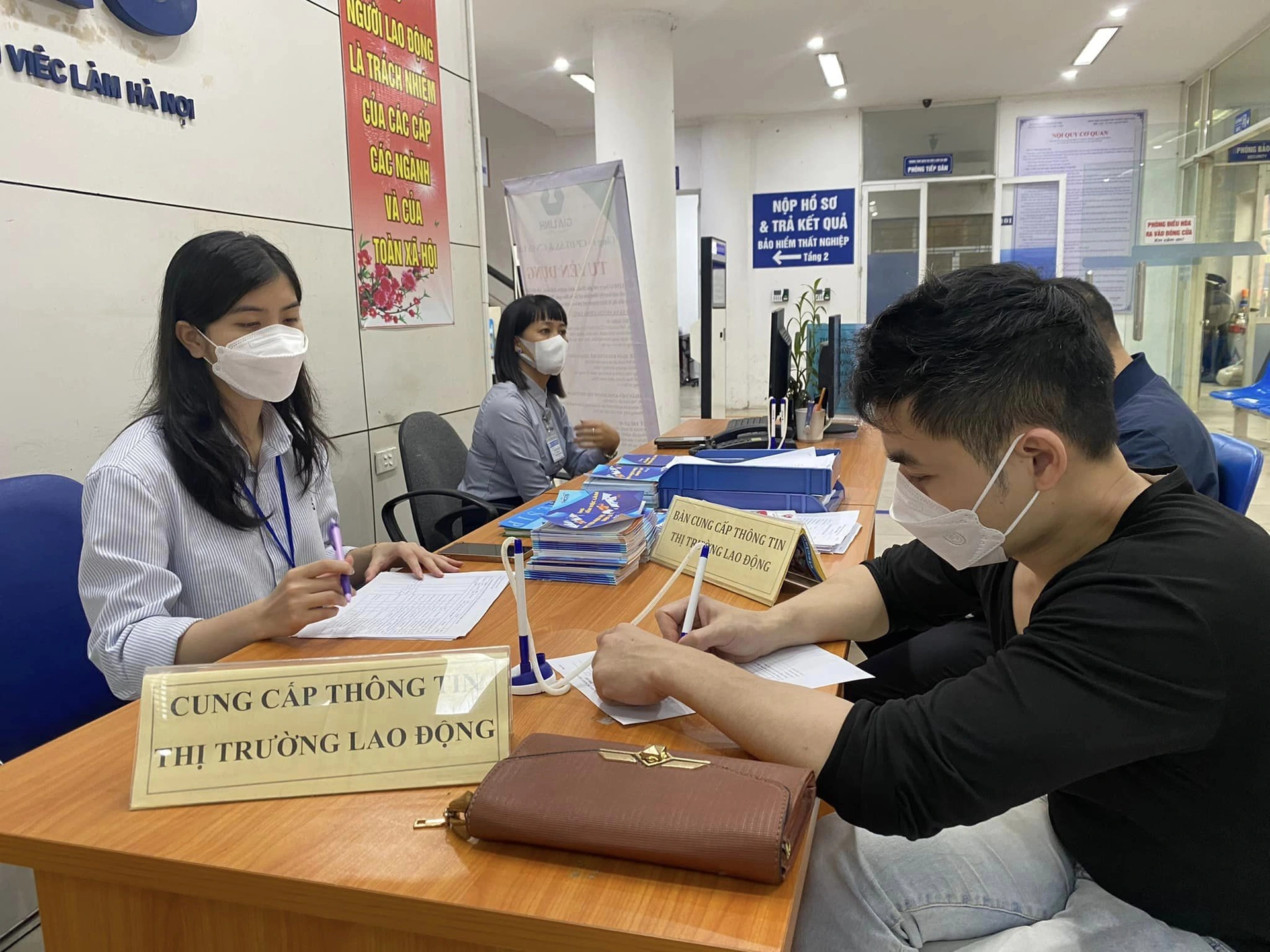 Thị trường lao động trong bước phục hồi… dè dặt - 7
