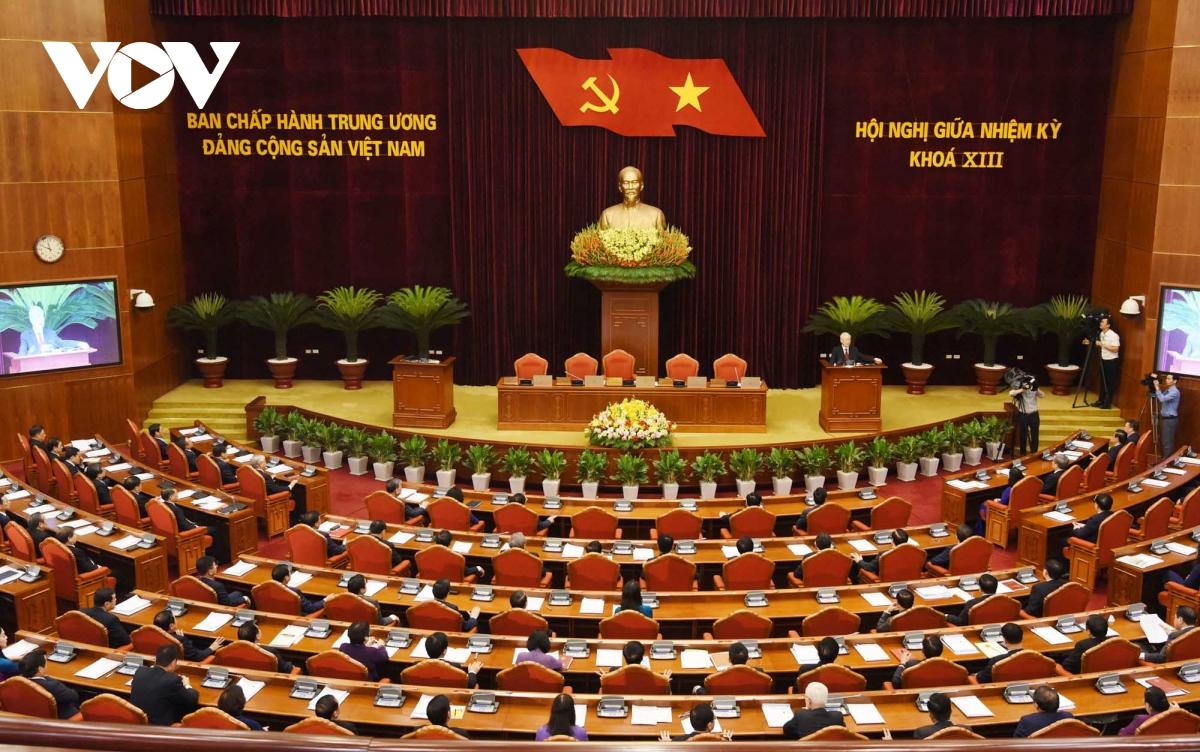 toan canh phien be mac hoi nghi giua nhiem ky bch trung uong Dang khoa xiii hinh anh 1