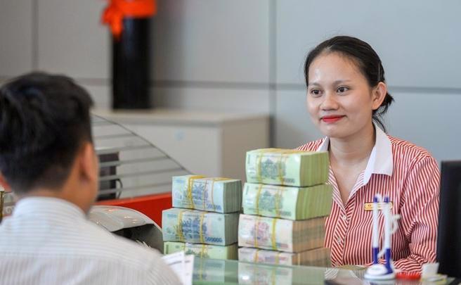 Nền kinh tế khát vốn nhưng khó hấp thụ vốn.
