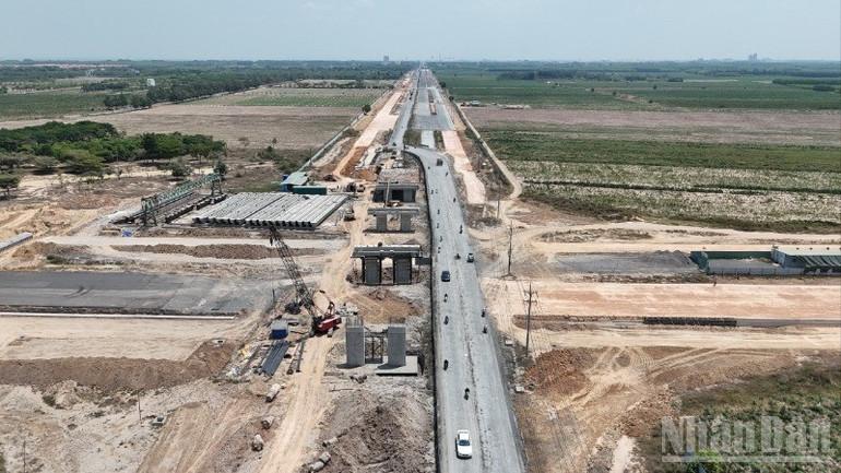 ndo_br_dji-20250319115605-0040-d-resize-5933.jpg