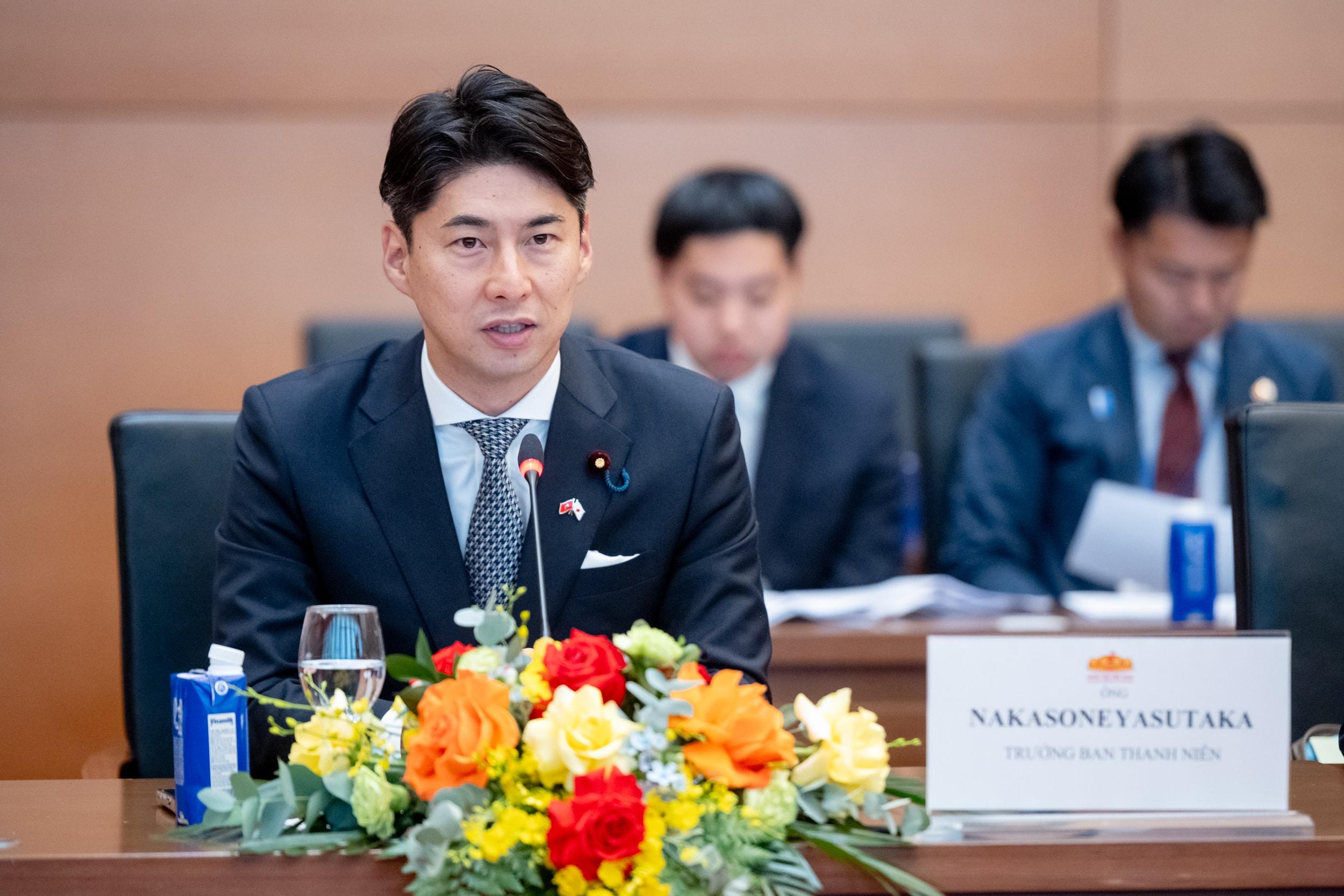 Z72_2284 - Trưởng ban Thanh niên Nakasone Yasutaka