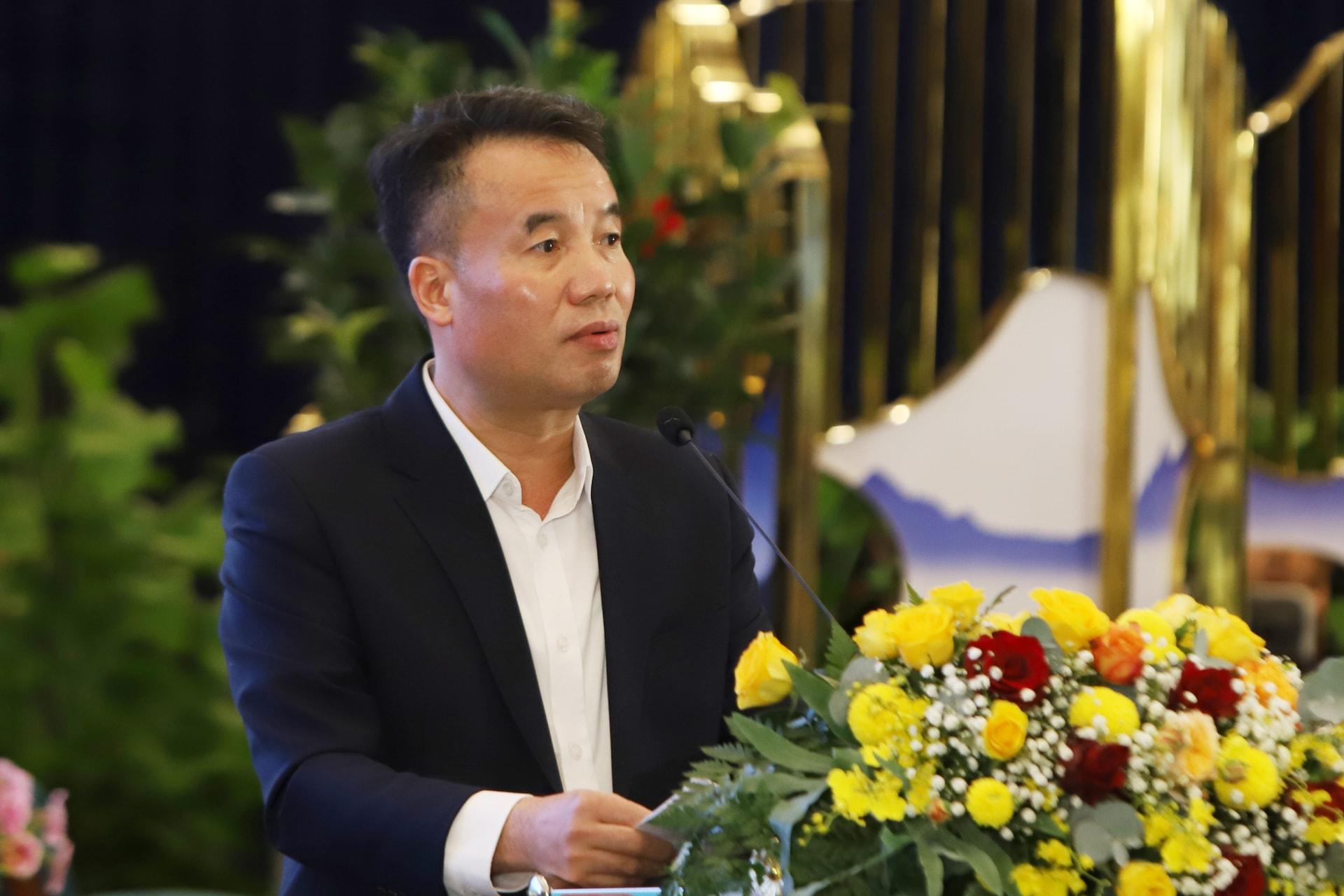 Ông Nguyễn Thế Mạnh, Phó Trưởng Ban Chính sách, chiến lược Trung ương định hướng thảo luận tại phiên chuyên đề