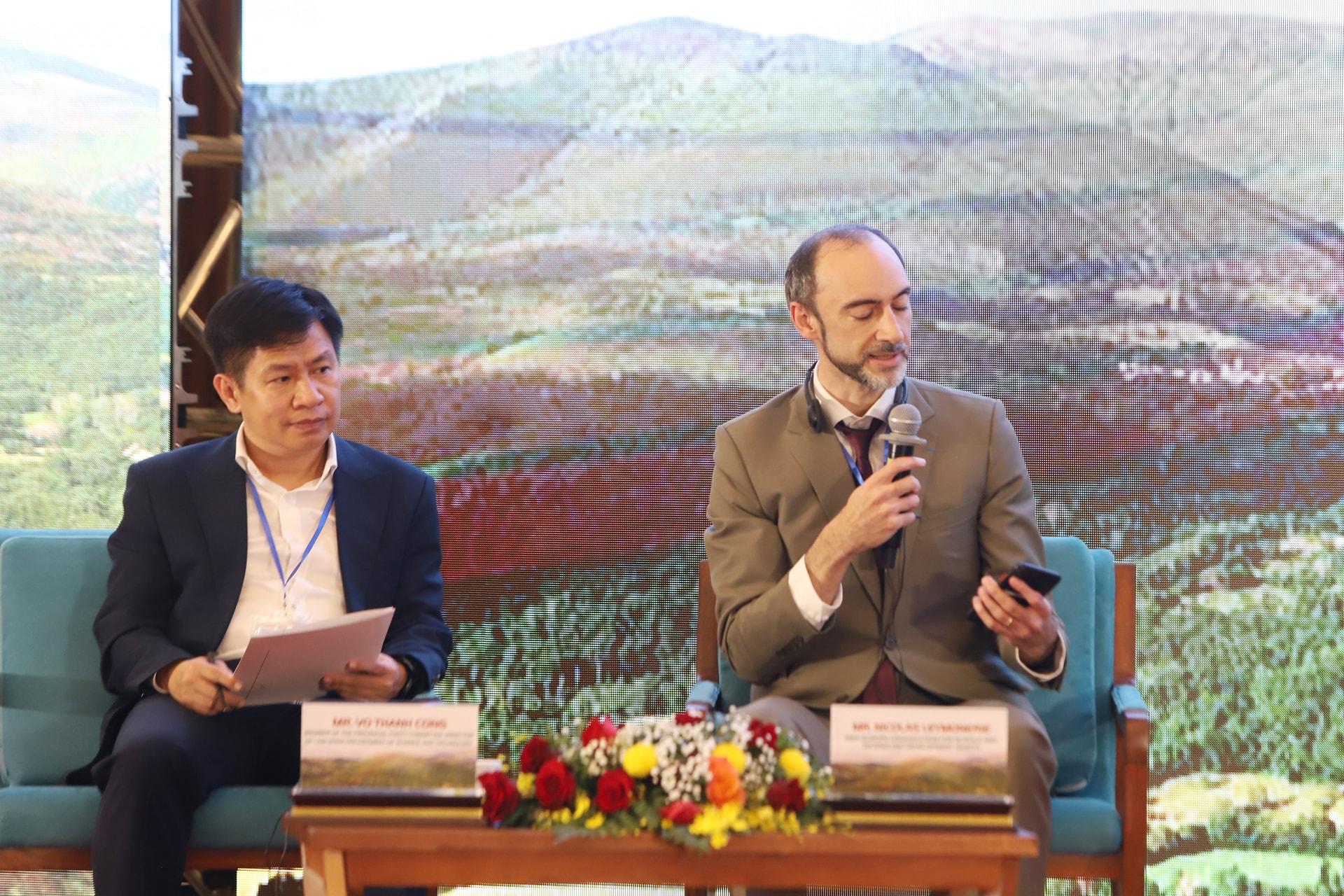 Trưởng Đại diện tổ chức phát triển Khoa học và Công nghệ GAEDT tại Lâm Đồng Nicolas Leymonerie nêu ý kiến tại tọa đàm