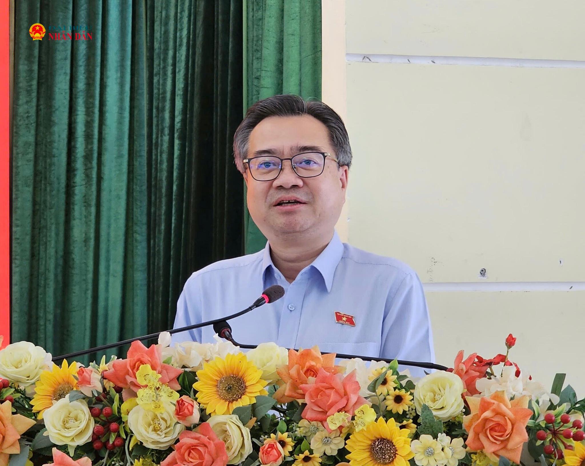 Trưởng Ban Chính sách Chiến lược Trung ương Nguyễn Thanh Nghị phát biểu tại hội nghị