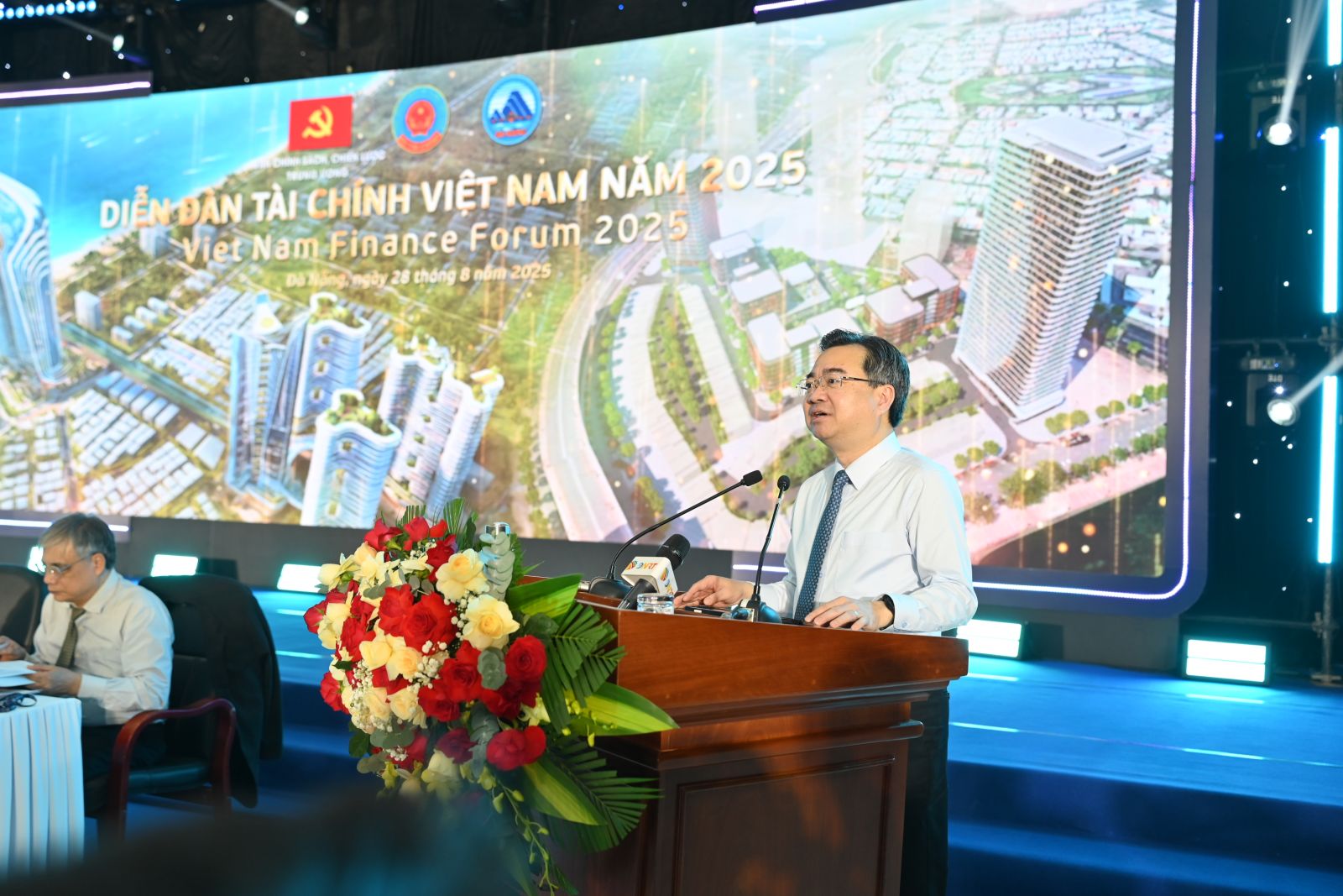 Trưởng ban Chính sách, Chiến lược Trung ương Nguyễn Thanh Nghị